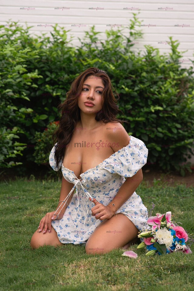FOTOS DE SOY VANESSA SOY UNA PUTITA MUY CACHONDA Y NINFOMANA