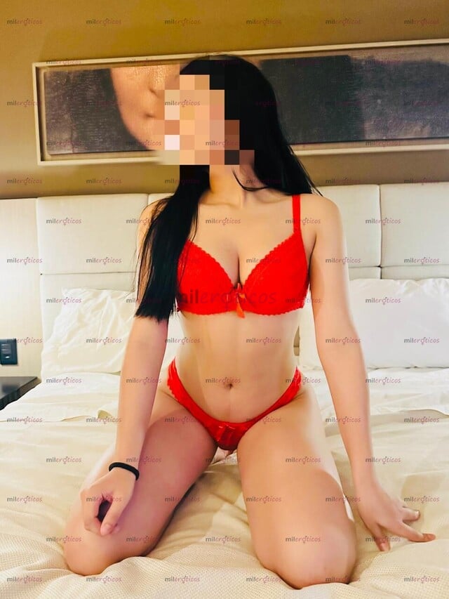 FOTOS DE NUEVA EN EL AMBIENTE SOY SÚPER CACHONDA!! Y DISPUESTA A QUE ME ENSEÑES
