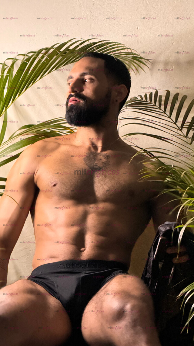 FOTOS DE HOMBRE PELUDO CON BARBA VERSÁTIL, NO MOLESTE SOLO ESCRIBA SI VA A COCRETAR.