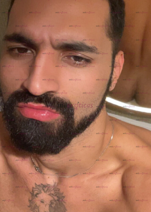 FOTOS DE HOMBRE PELUDO CON BARBA VERSÁTIL, NO MOLESTE SOLO ESCRIBA SI VA A COCRETAR.