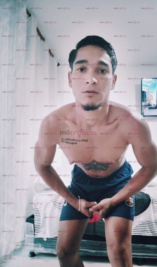 FOTOS DE VENGA Y LE CHUPO LAS TETICAS BIEN RICO DETRÁS DE LAS BOLAS Y ESE CULITO BIEN RIC