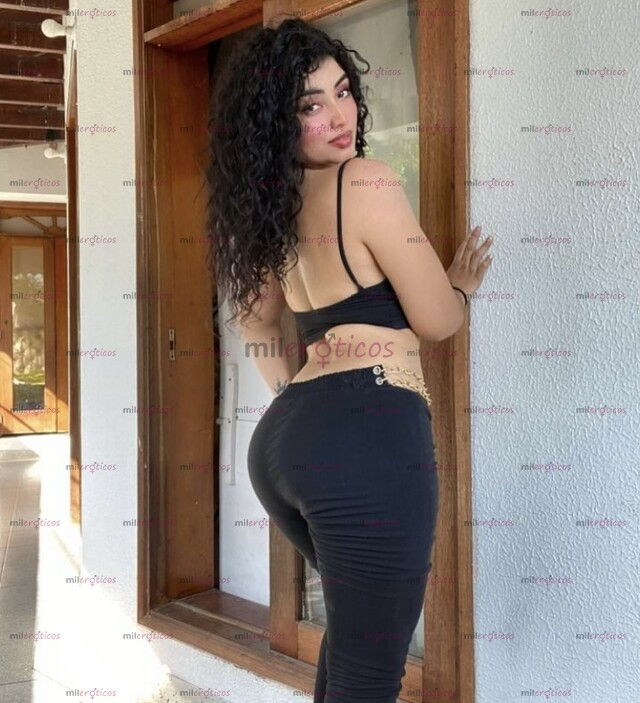 FOTOS DE $350,000 HERMOSA CHICA CAQUETEÑA DE 25 AÑOS RECIÉN LLEGADA A LA CIUDAD