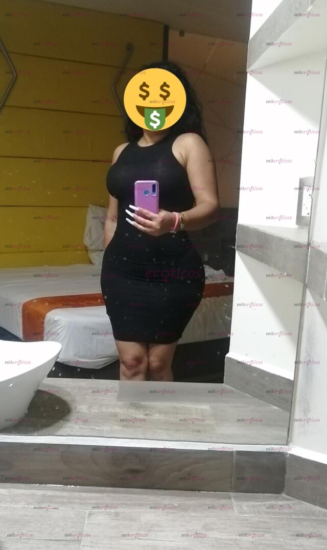 FOTOS DE FORÁNEA COMPLACIENTE Y CACHONDA CON GANAS DE MUCHO SEXO