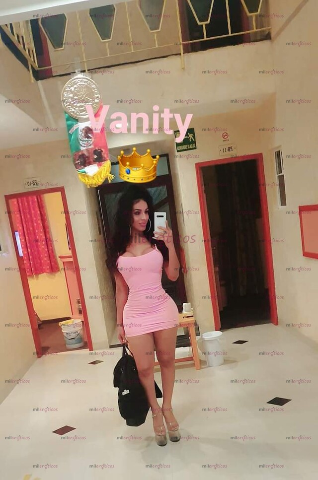 FOTOS DE LINDA Y CARISMÁTICA DE PASO POR TU CIUDAD