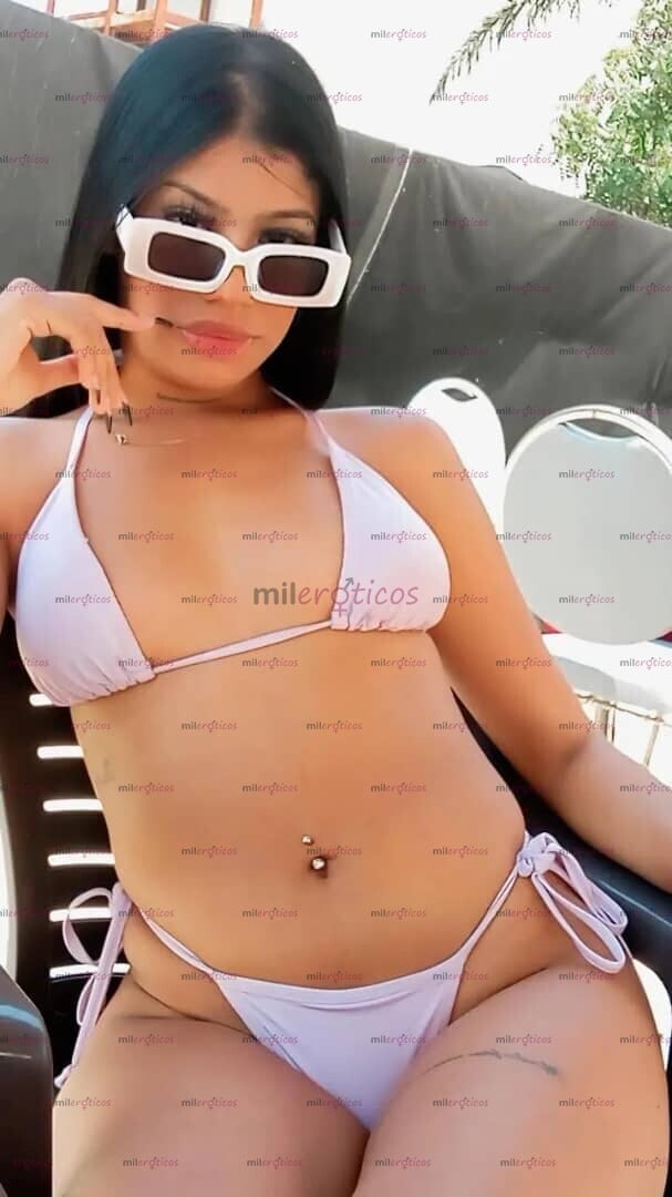 FOTOS DE MODELO EXCLUSIVA UNA CHICA CON TODOS LOS MEJORES JUGUETES