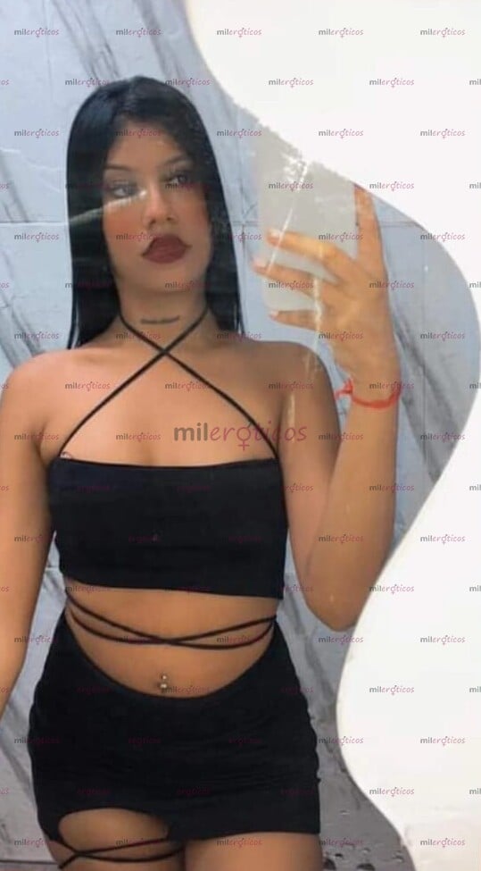 FOTOS DE MODELO EXCLUSIVA UNA CHICA CON TODOS LOS MEJORES JUGUETES