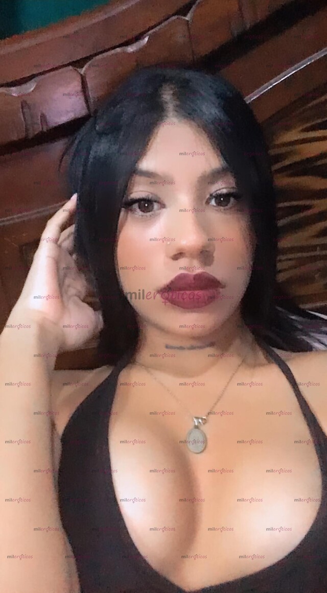 FOTOS DE MODELO EXCLUSIVA UNA CHICA CON TODOS LOS MEJORES JUGUETES