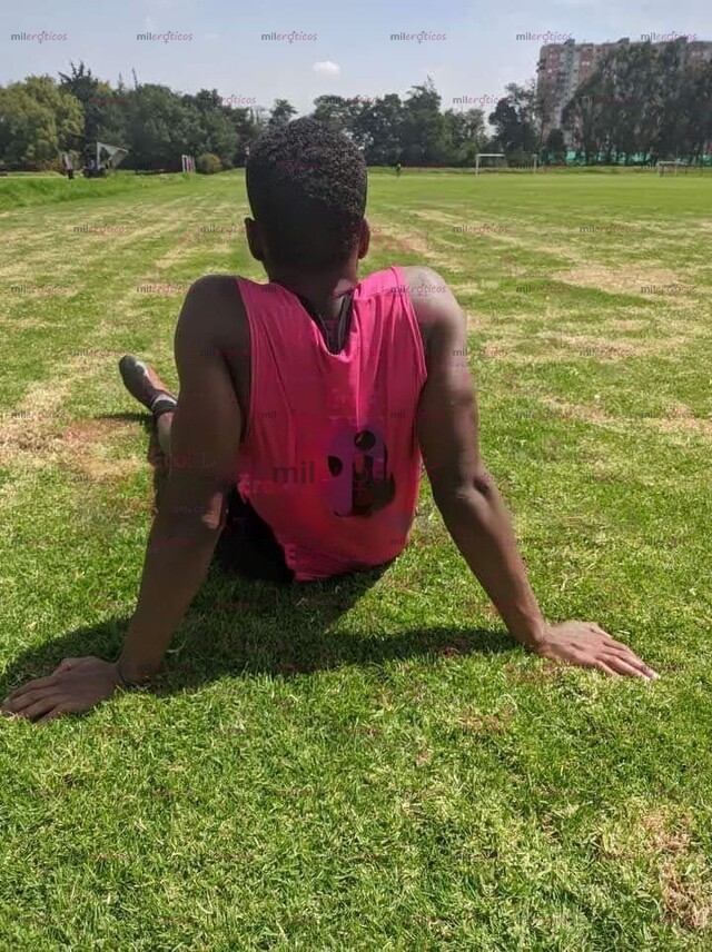FOTOS DE BUEN SEXO GARANTIZADO, EXCLUSIVO GIGOLO 22 CM DE VERGA COMPLACIENTE