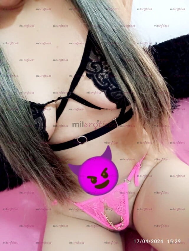 FOTOS DE FLACA ESTRECHITA CON GANAS DE MUCHA VERGA VEN Y DAME TODA TU LECHITA