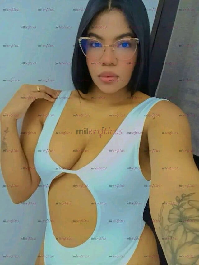 FOTOS DE HERMOSA MORENA ARDIENTE DISPUESTA A CUMPLIR TODAS TUS FANTASIAS Y FETICHES