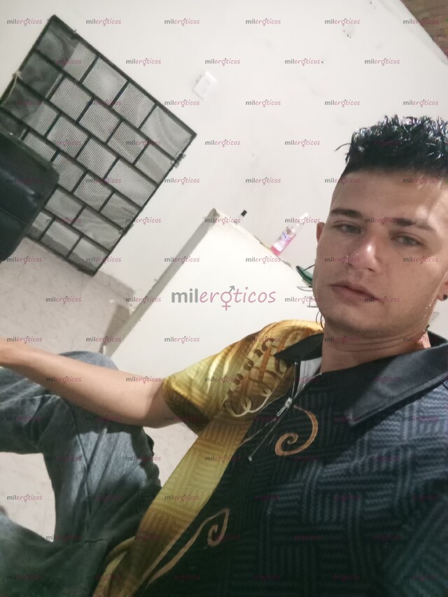 FOTOS DE NUEVO EN TU CIUDAD 22 CM POTENTES CHICO ARDIENTE.