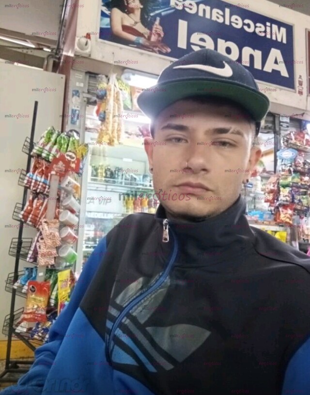 FOTOS DE NUEVO EN TU CIUDAD 22 CM POTENTES CHICO ARDIENTE.