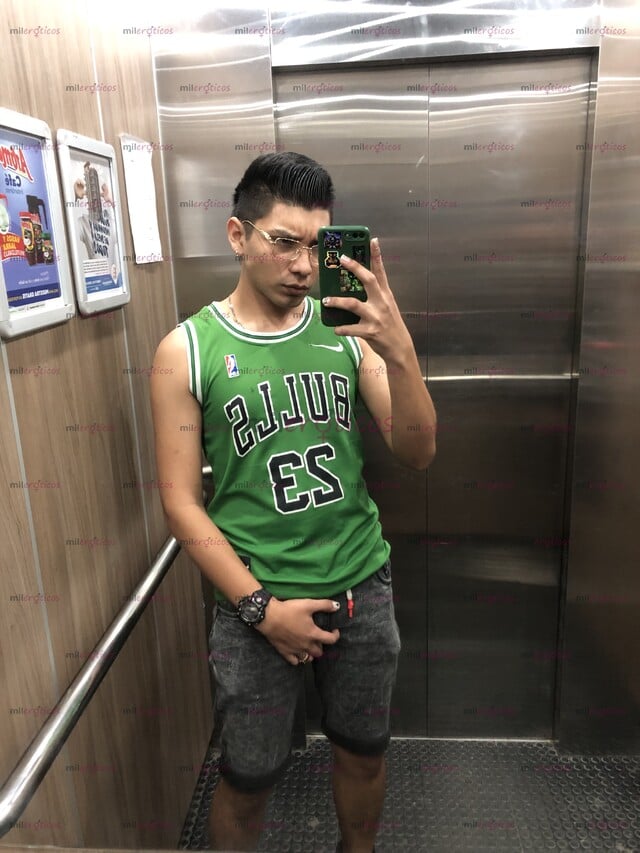 FOTOS DE CHICO COMPLACIENTE Y MUY CALIENTE TRAE PARA TI MUCHO MORBO Y SEXO DURO