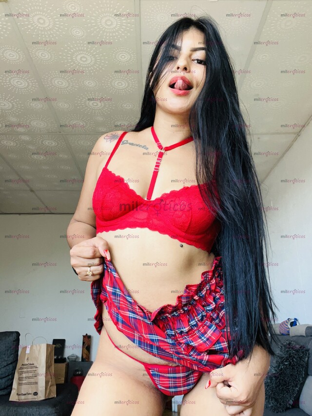 FOTOS DE MORENA ARDIENTE Y CALIENTE DE PASO POR TU CIUDAD