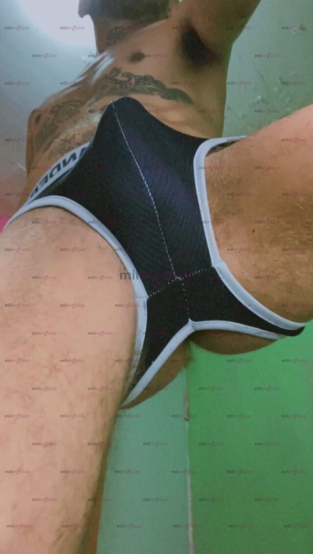 FOTOS DE TAPATÍO TATUADO, SEXY Y MUY MORBOSO CON GANAS DE CUMPLIR TUS FANTASÍAS SEXUALES