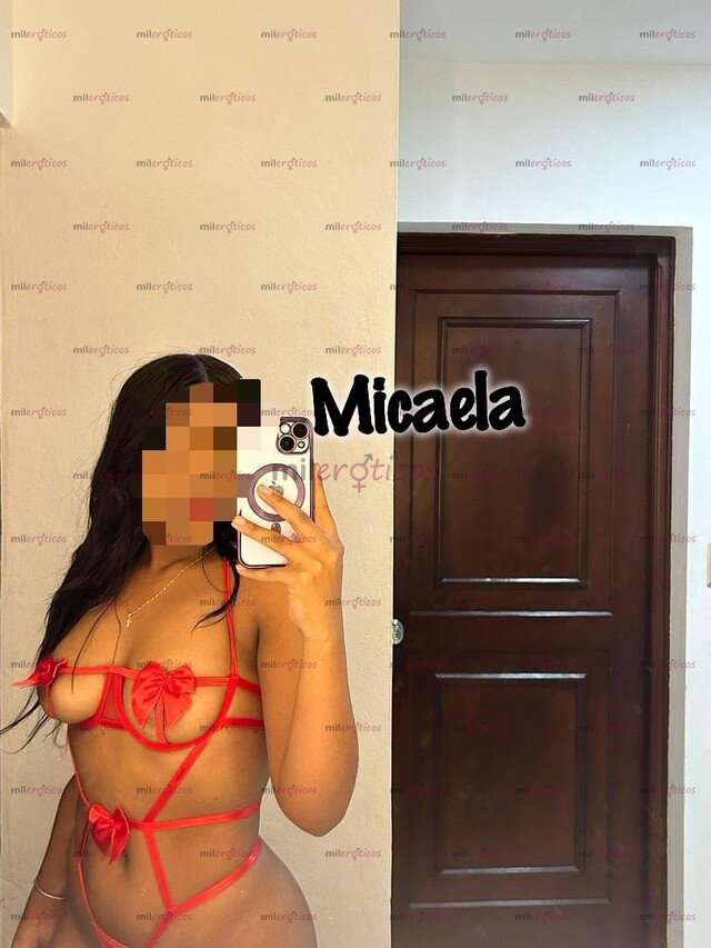 FOTOS DE MICAELA MORENITA ATRATIVA CON GANAS DE ESTAR CONTIGO FULL ARRECHA