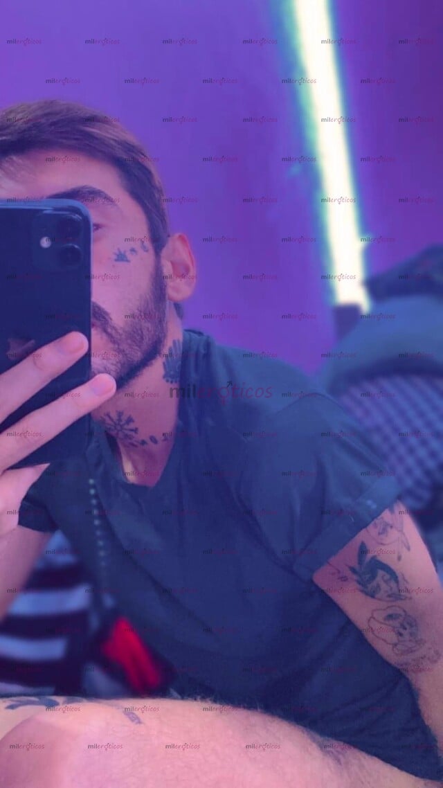 FOTOS DE TAPATÍO TATUADO, SEXY Y MUY MORBOSO CON GANAS DE CUMPLIR TUS FANTASÍAS SEXUALES
