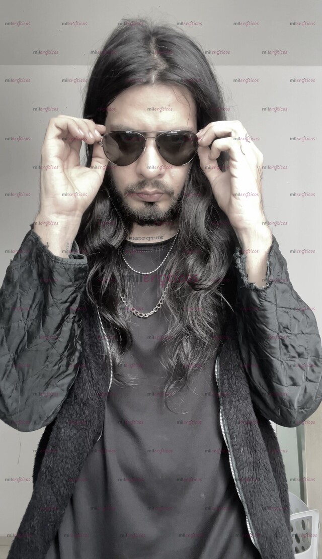 FOTOS DE FLACO, TATUADO Y LISTO PARA QUE ME UTILICES A TU GUSTO