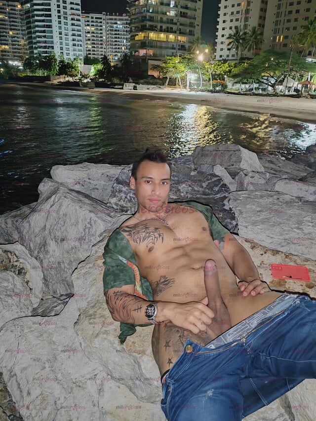 FOTOS DE VENEZOLANO DESCOMPLICADO BM CALIENTE PARTE CUCAS A MADURAS Y JÓVENES LLÁMAME