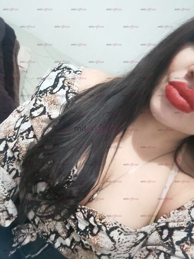 FOTOS DE LA PURA MIEL BESOS Y CARICIAS EN LA LUNA ALA