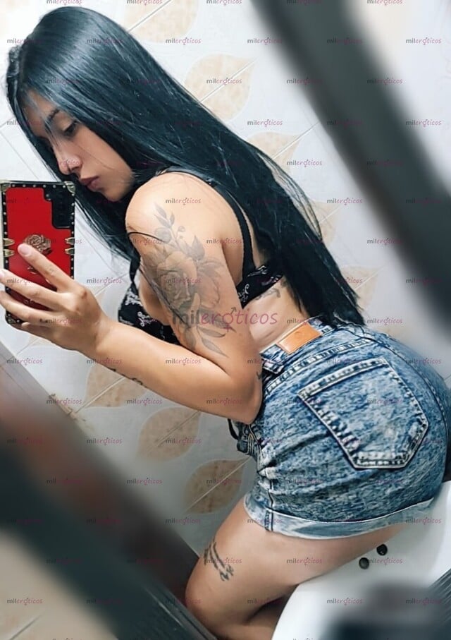 FOTOS DE CANDENTE COLOMBIANA CON GANAS DE MUCHO SEXO DURO