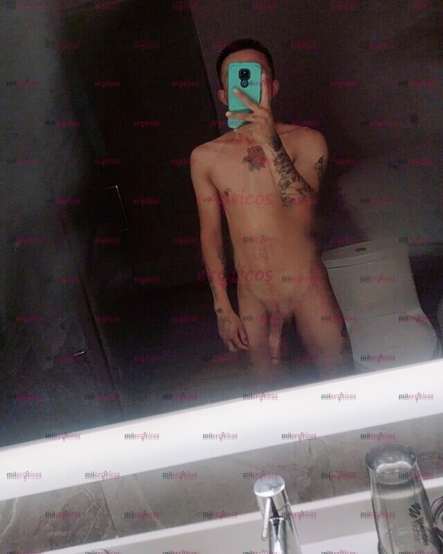 FOTOS DE CHICO VERSÁTIL SUPER CACHONDO Y DISCRETO 22 CM DE PLACER PARA SABOREARTE