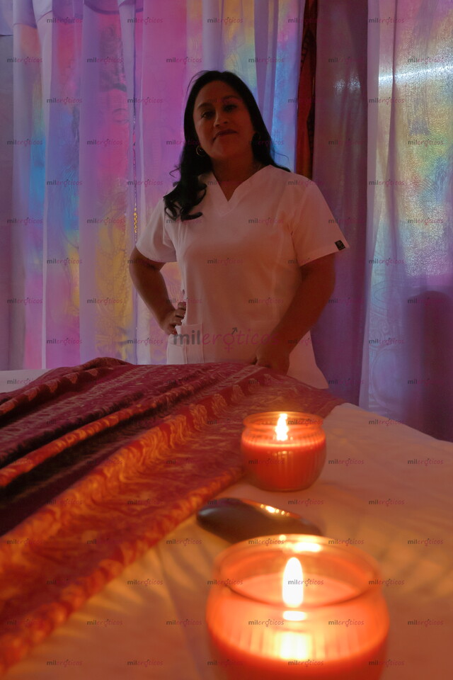 FOTOS DE WENDY MASAJISTA VIP LA CONDESA ( MASAJES WENDY )