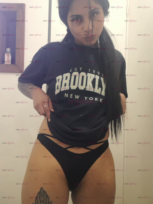 FOTOS DE SOY UNA NUEVA PUTITA DE 20 AÑITOS CON GANAS DE MUCHA VERGA