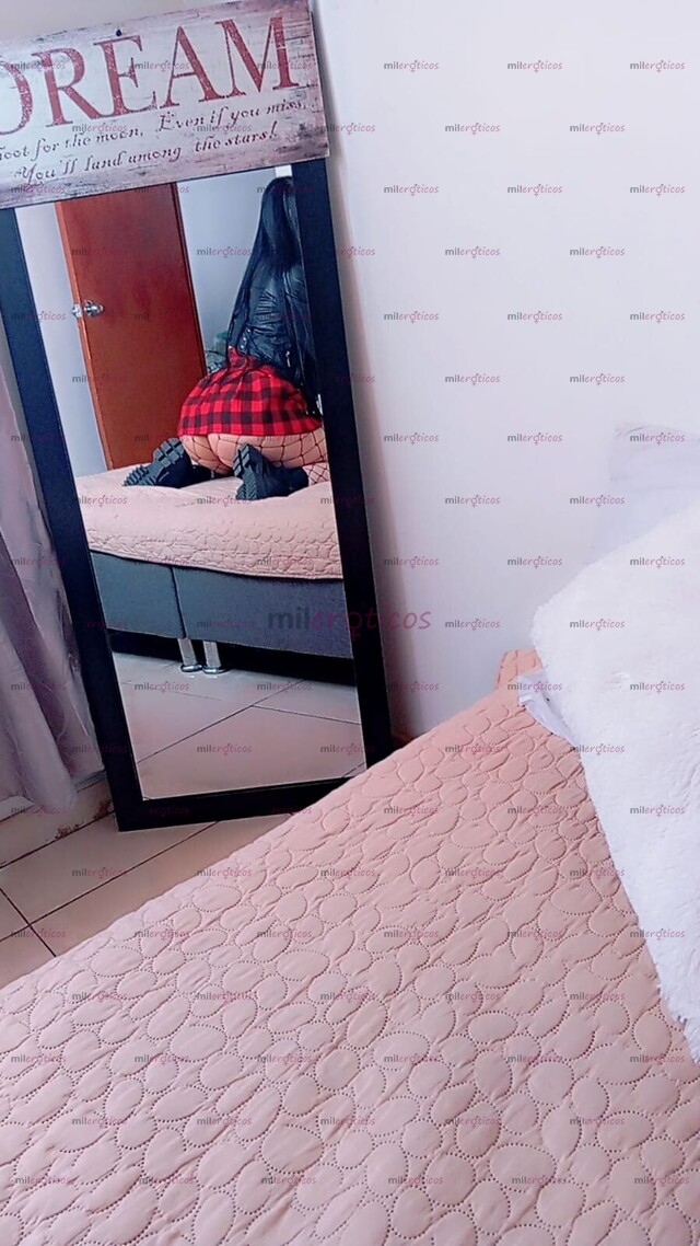 FOTOS DE PAISA ALTA,DELGADA 100 % NATURAL... DISFRUTA DE UN EXCELENTE SERVICIO...