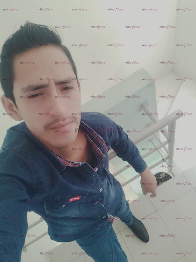 FOTOS DE JOVEN GUAPO CALIENTE SIEMPRE DISPUESTO CON GANAS DE COGER CONTÁCTAME AHORA