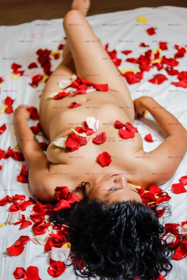 FOTOS DE BONITA, CHAPARRITA,MORENITA Y MUY CACHONDA