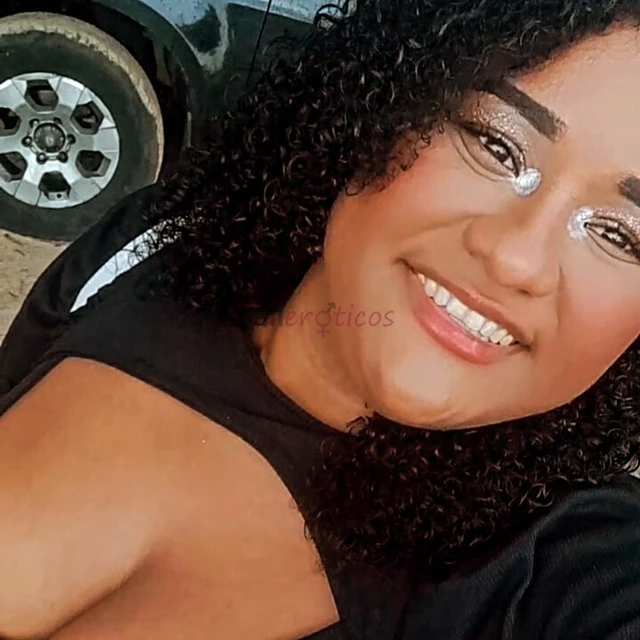 Morena alta pronta para te satisfazer e te deixar louco virtualmente fico na posicao que vc quiser realizo seus desejos e tudo que vc deseja tratament...