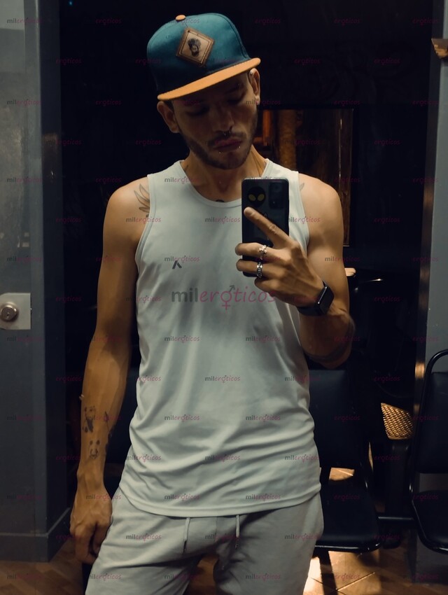 FOTOS DE MACHO, FLACO, ACTIVO XL. DE PASO EN LA CIUDAD TIEMPO POR LIMITADO