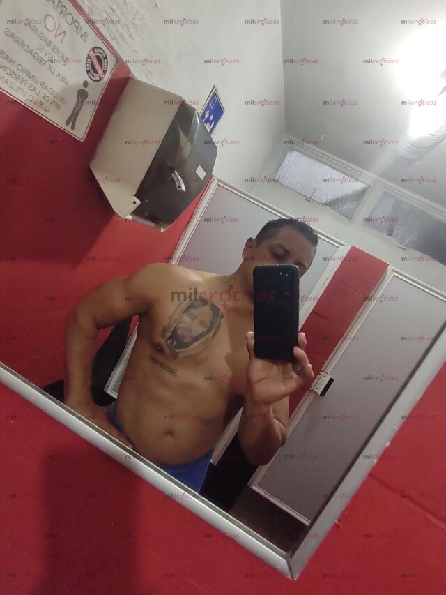 FOTOS DE GAYS... NO...... DISCULPEN EVITEN QUE LOS BLOQUEE SOLO SWINGER