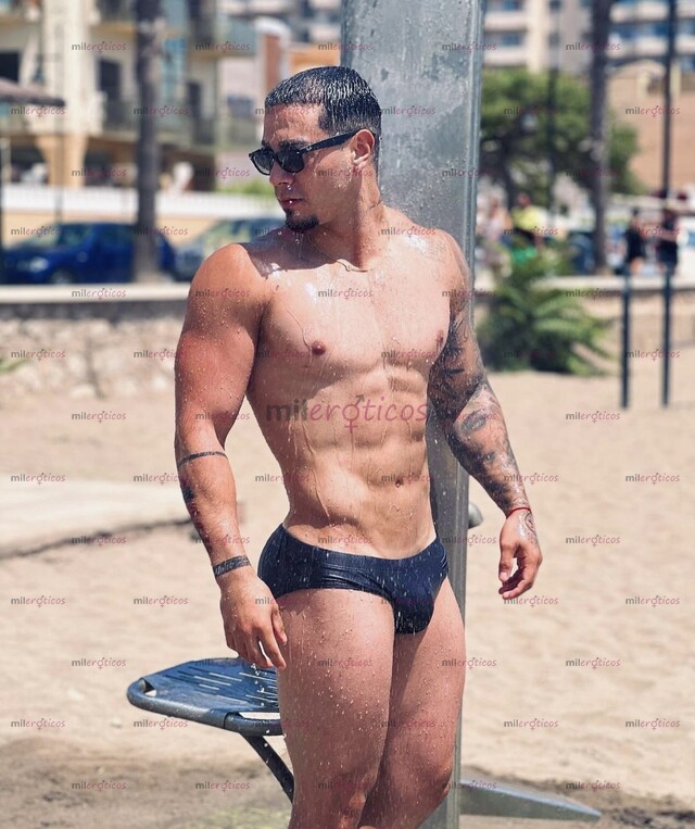 FOTOS DE MUY CALIENTE CON CUERPO ATLÉTICO MACHO A TUS DISPOSICIÓN CON TOTAL DISCRECION Y
