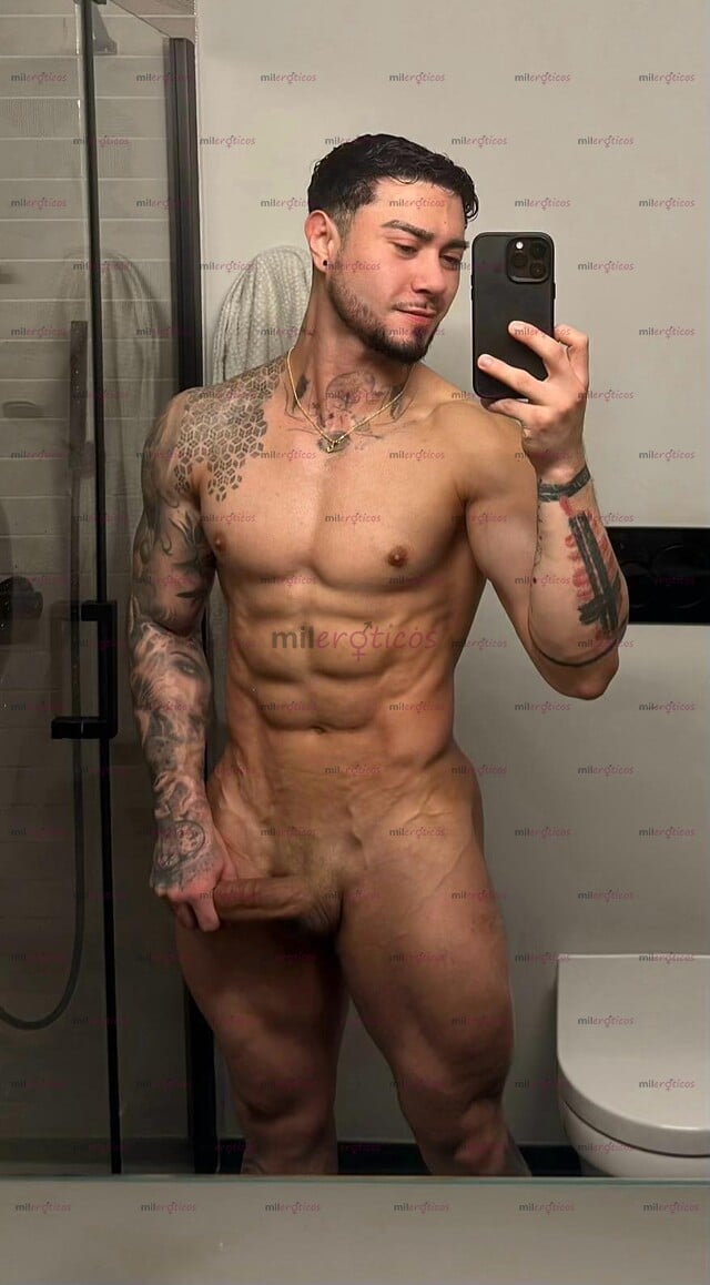 FOTOS DE MUY CALIENTE CON CUERPO ATLÉTICO MACHO A TUS DISPOSICIÓN CON TOTAL DISCRECION Y