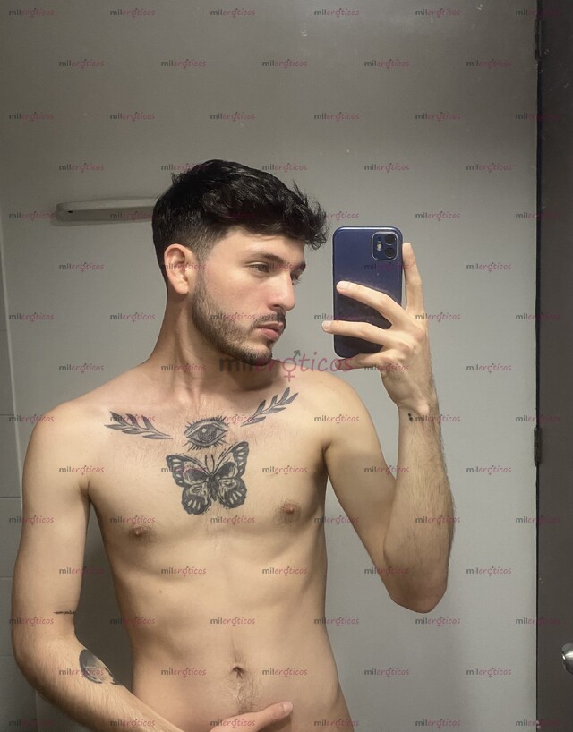 FOTOS DE CAMILO, CHICO DELGADO PASIVO COMPLACIENTE