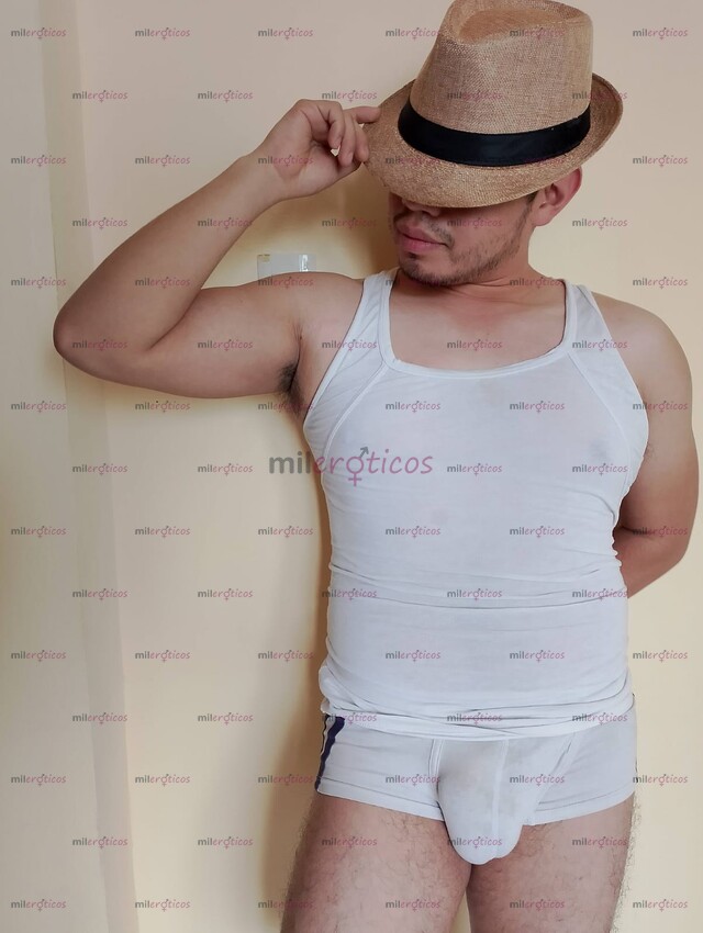 FOTOS DE CHARLES, MORBOSO, FETICHISTA Y CALIENTE PASEMOS UN RATO AGRADABLE