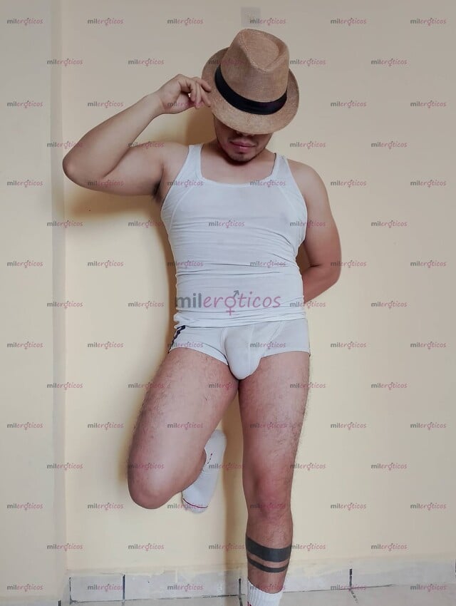 FOTOS DE CHARLES, MORBOSO, FETICHISTA Y CALIENTE PASEMOS UN RATO AGRADABLE
