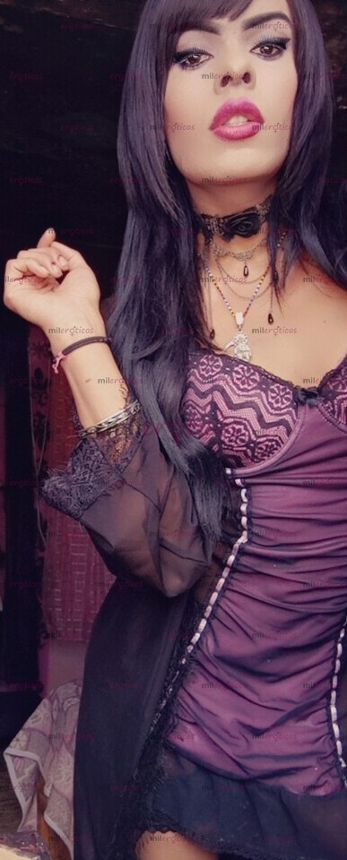 FOTOS DE CANDENTE NIÑA MUY FEMENINA DISPONIBLE PARA TI PAPI