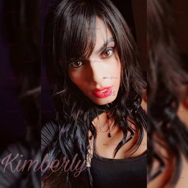 FOTOS DE CANDENTE NIÑA MUY FEMENINA DISPONIBLE PARA TI PAPI
