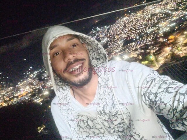 FOTOS DE MACHO CHACAL COLOMBIANO LATINO SABOR CARIBEÑO PIEL MORENA