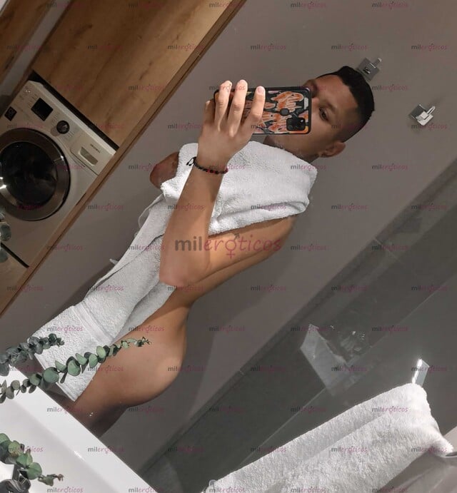 FOTOS DE POLLO 22AÑOS MASAJISTA FULL MORBOSO ARRECHO CON SITIO LLEGE CULO RICO