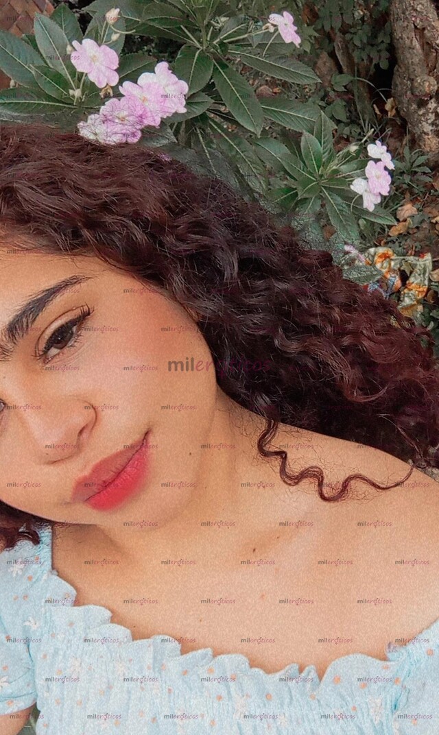 FOTOS DE VAIOLET UNA POLLITA RECIEN LLEGADA CHICA SÚPER EDUCADA MORBOSA COMPLACIENTE Y C