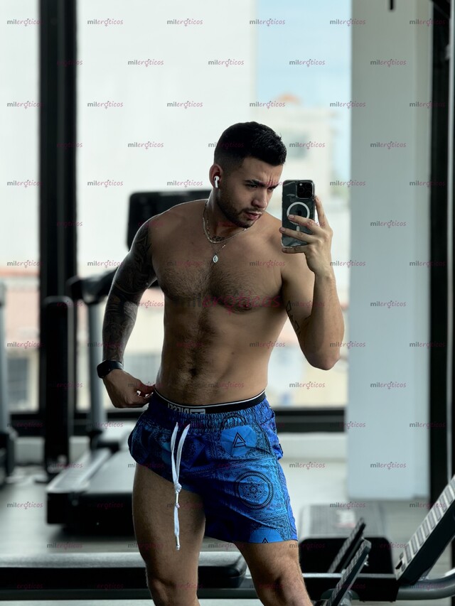 FOTOS DE JOVEN TATUADO INTER CALIENTE DISPUESTO PARA COMPLACERTE