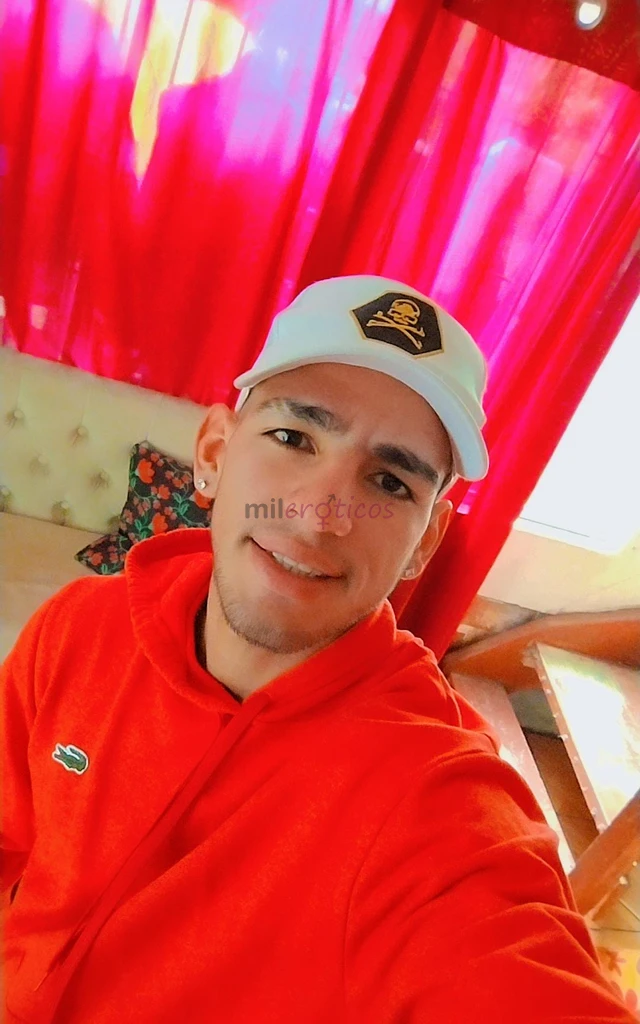 Hola soy un joven educado y caballero dotado con ganas de complacer mujeres deseosas de buen sexo dispongo de movilidad sin apuros hago todo tipo de f...