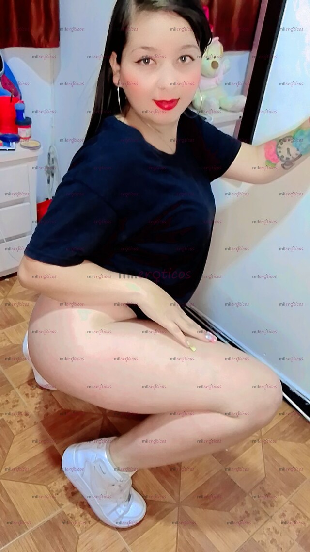 FOTOS DE HERMOSA VENEZOLANA CON GANAS DE JUGAR Y FOLLAR