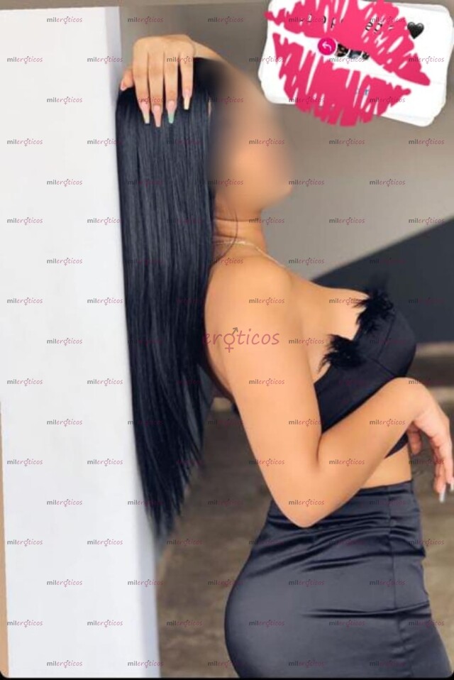 FOTOS DE MUY BONITA CON UNAS NALGOTAS Y UNA MINI CINTURA.