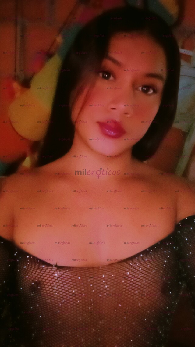 FOTOS DE CHICA TRANS VERSÁTIL DISPUESTA A COMPLACER TODOS TUS DESEOS SEXUALES..