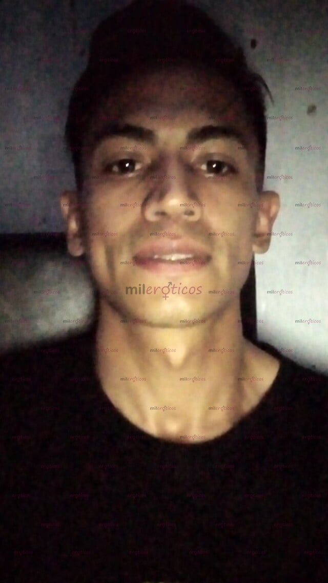 FOTOS DE FLACO TONIFICADO BUENA PRESENCIA COMPLACIENTE PARA TUS DESEOS SEXUALES